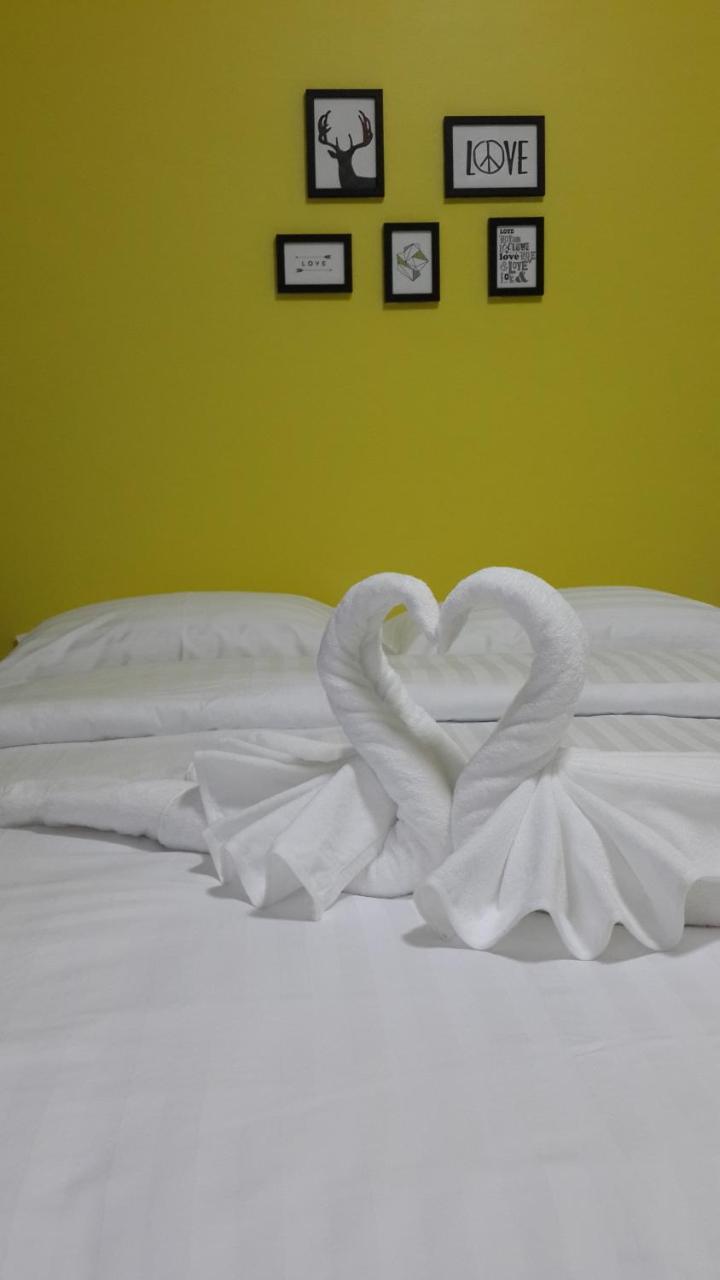 Hotel Patchy & Ppraw Family Ubon Ratchathani Exterior foto