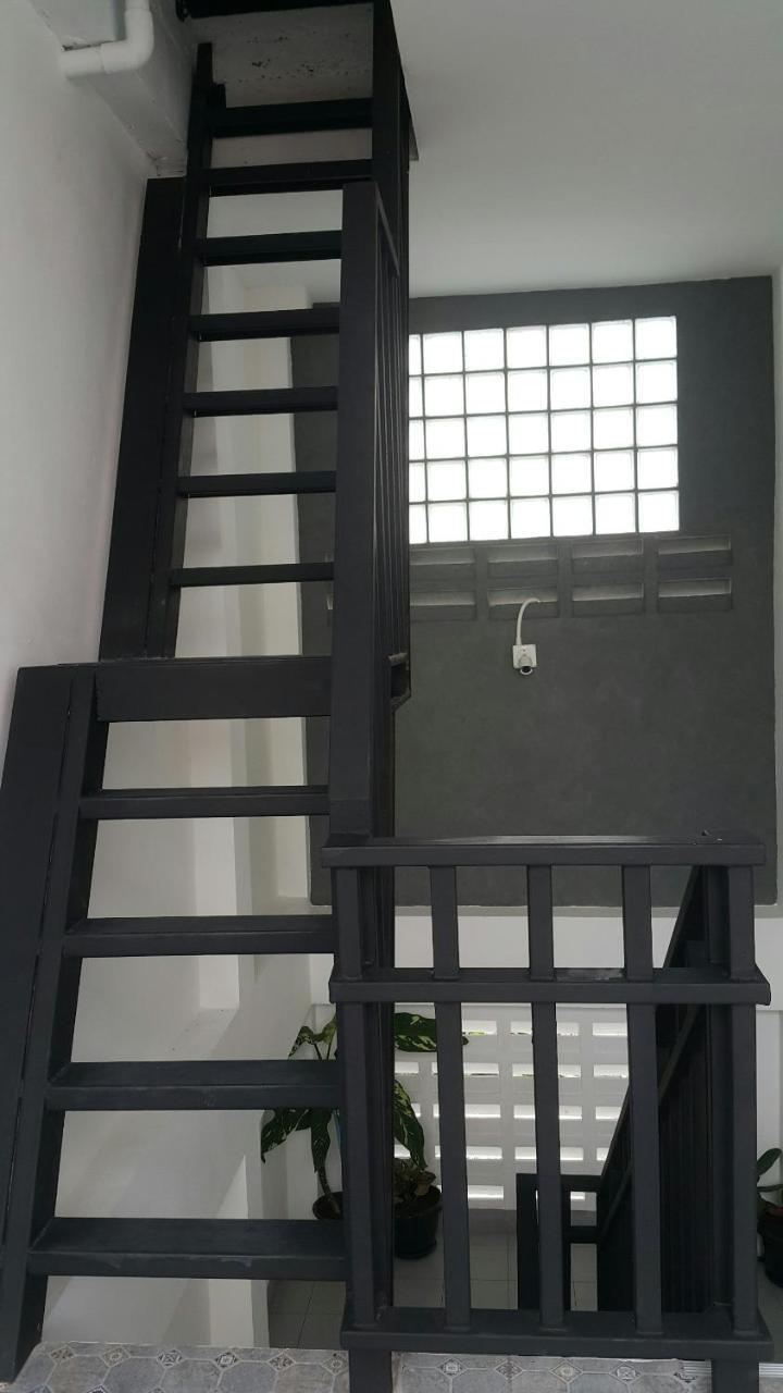 Hotel Patchy & Ppraw Family Ubon Ratchathani Exterior foto