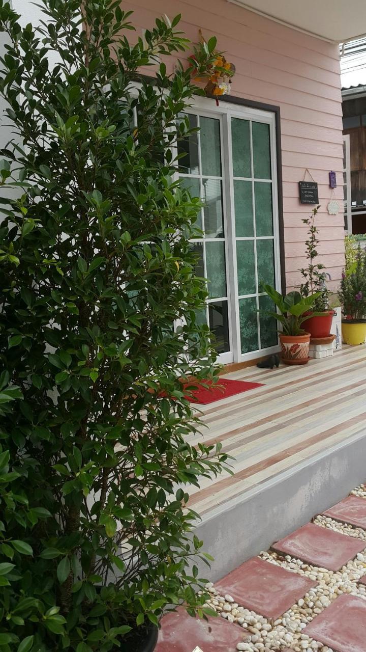 Hotel Patchy & Ppraw Family Ubon Ratchathani Exterior foto