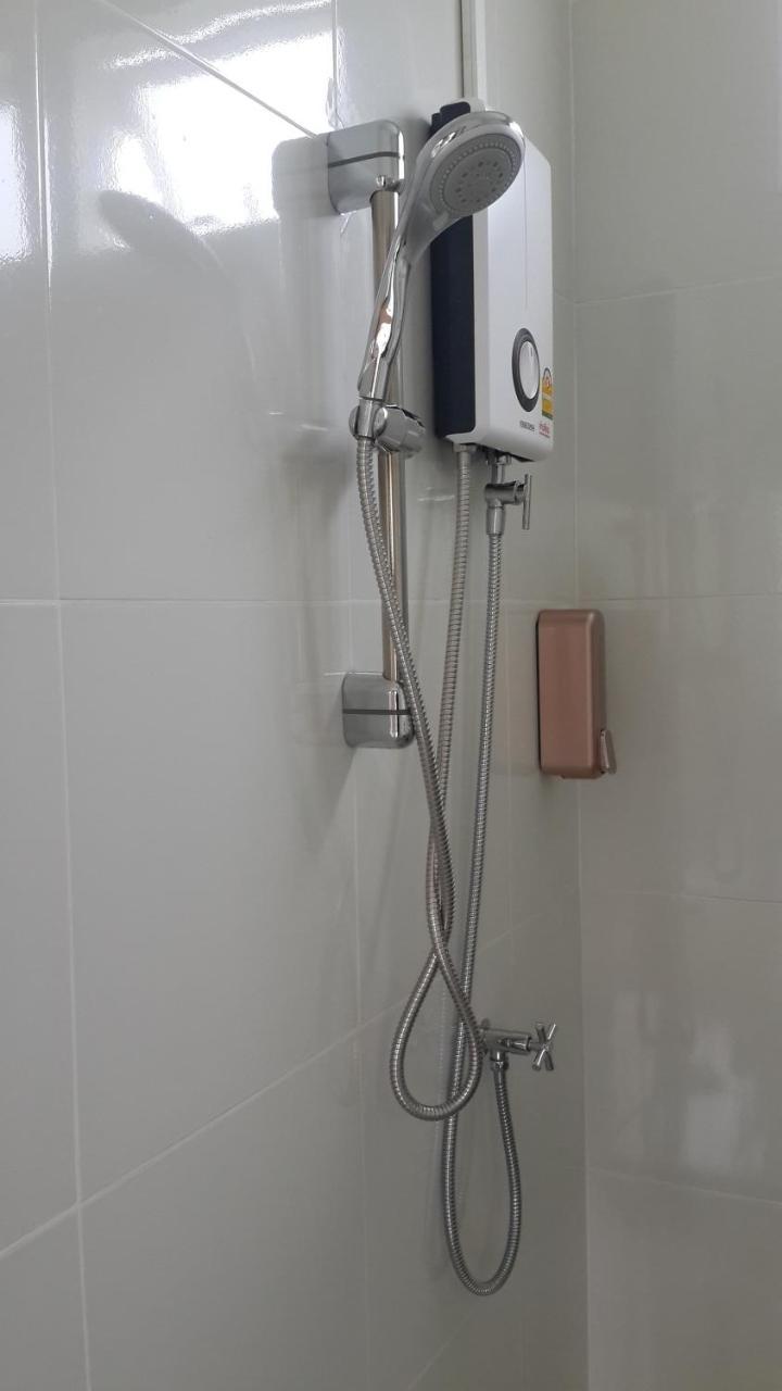 Hotel Patchy & Ppraw Family Ubon Ratchathani Zimmer foto
